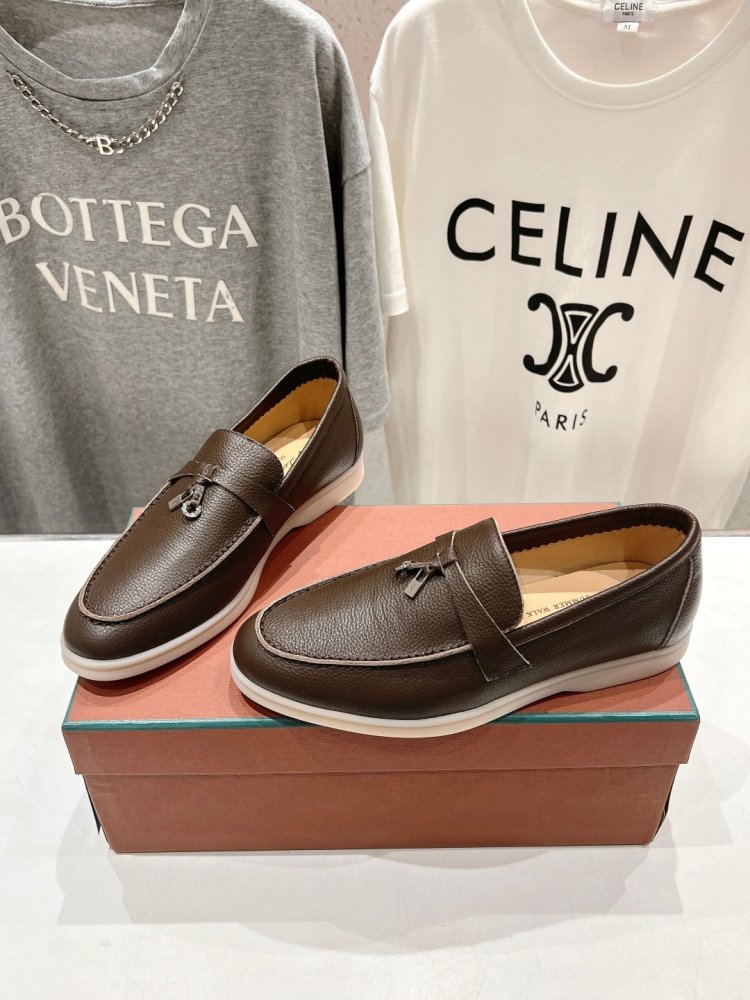 Лоферы жіночі фото 2