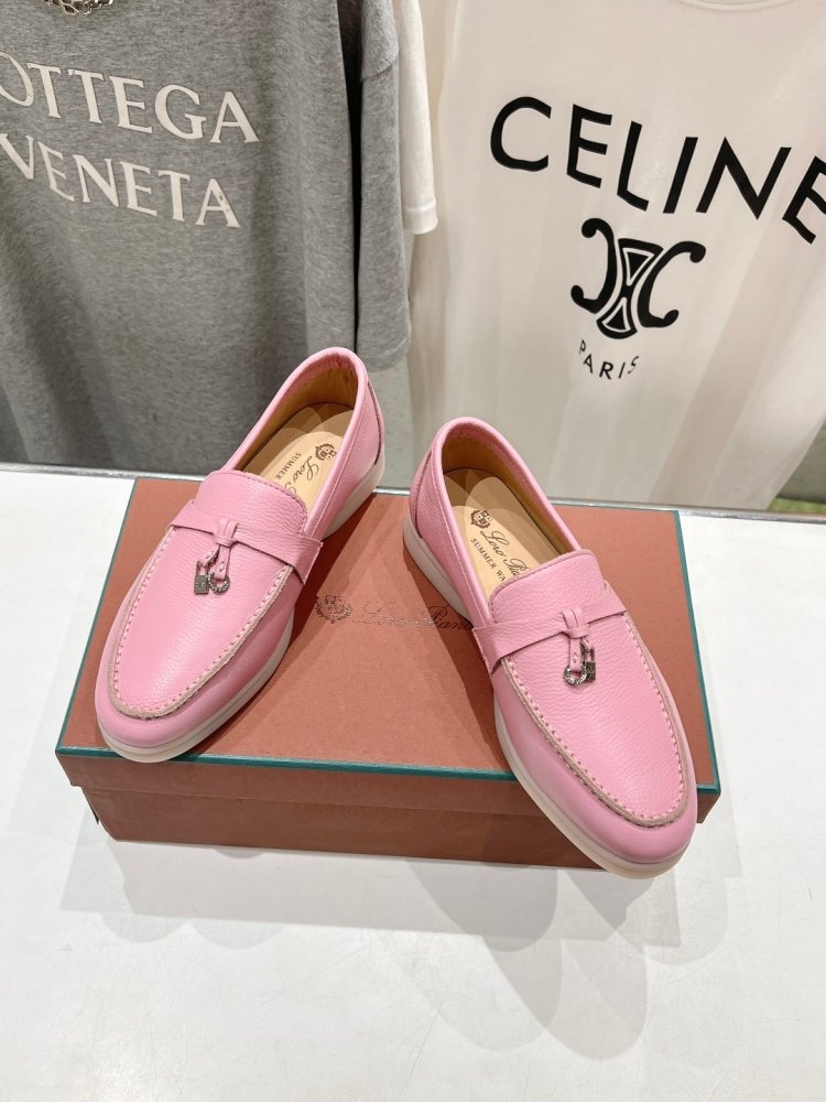 Лоферы жіночі фото 2