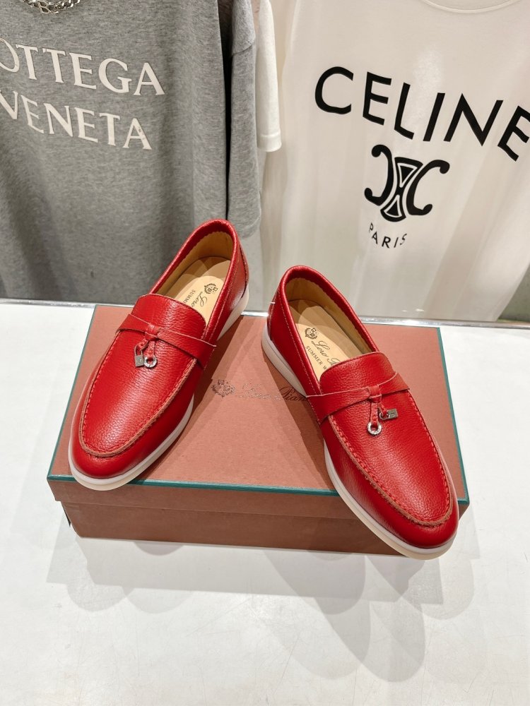 Лоферы жіночі фото 2