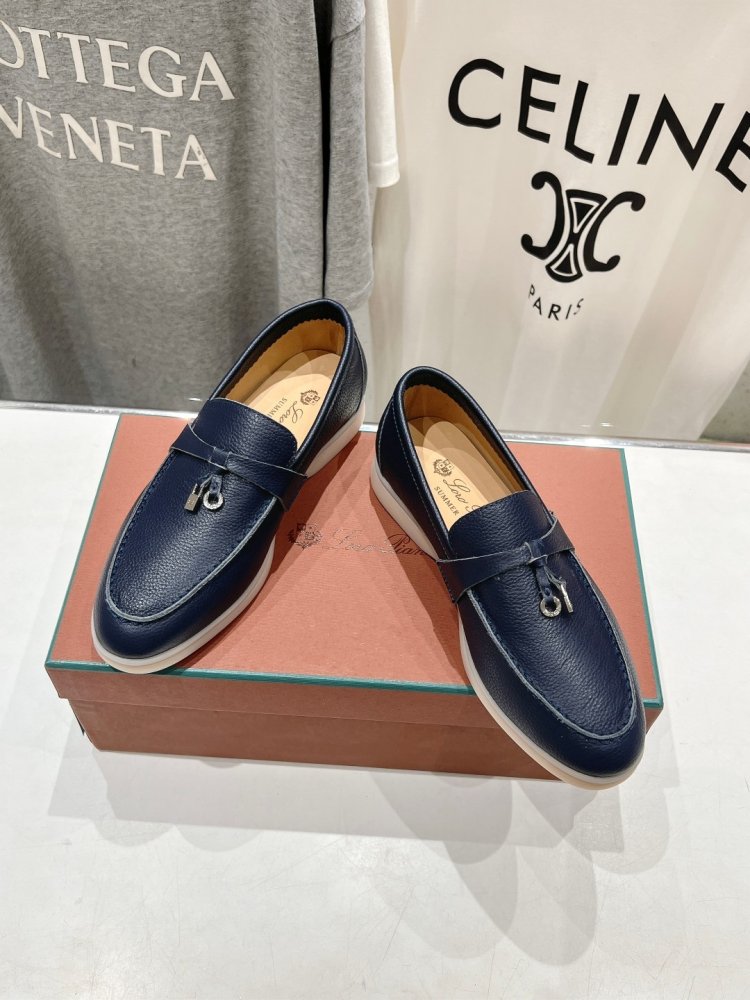 Лоферы жіночі фото 2