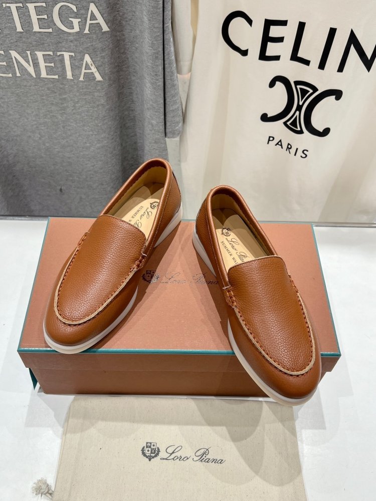 Лоферы жіночі фото 2