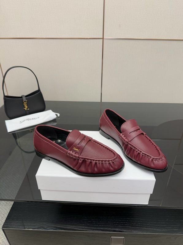 Лоферы жіночі фото 2