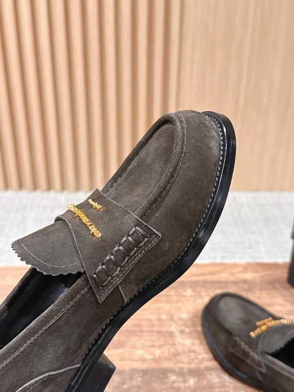 Лоферы женские фото 2