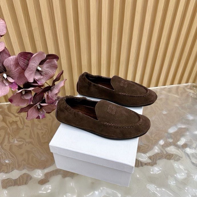 Лоферы женские фото 2