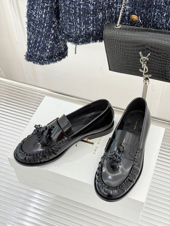 Лоферы женские фото 2