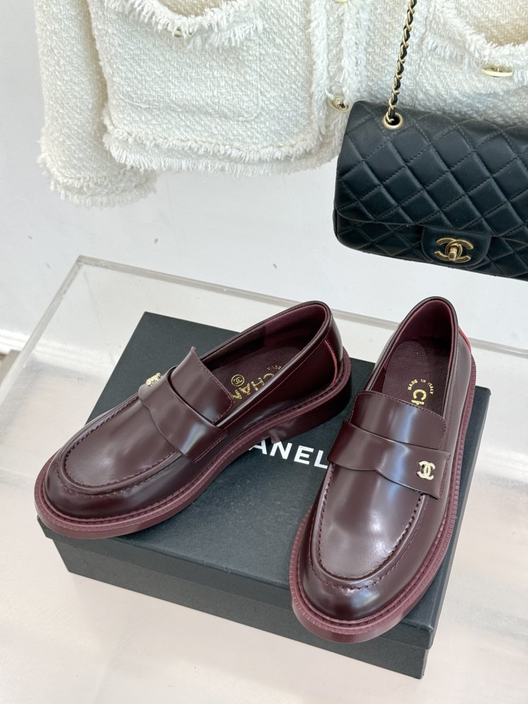 Лоферы жіночі фото 2