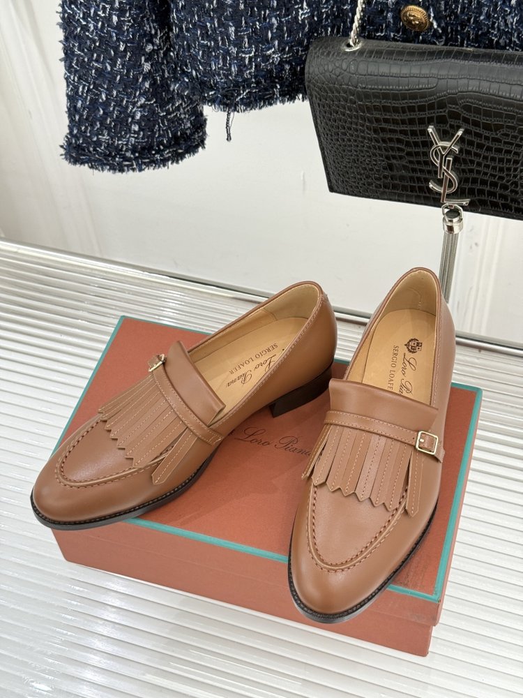 Лоферы женские фото 2