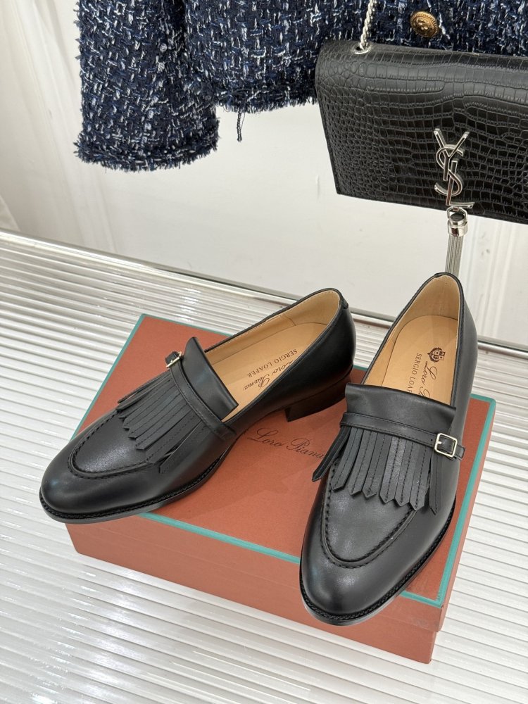 Лоферы женские фото 2