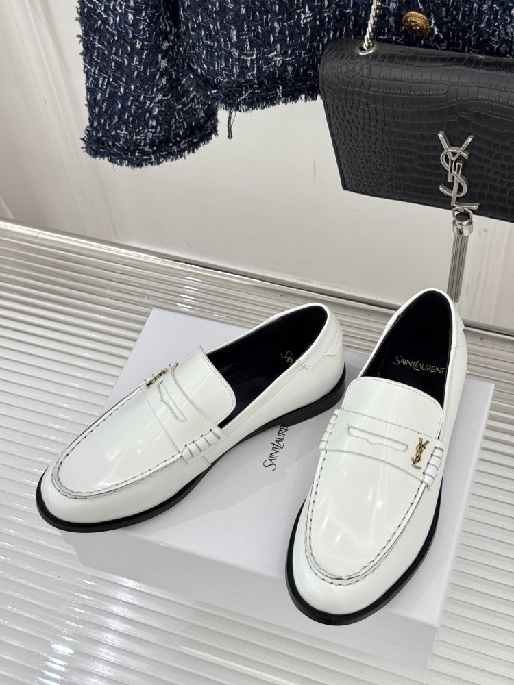 Лоферы женские фото 2