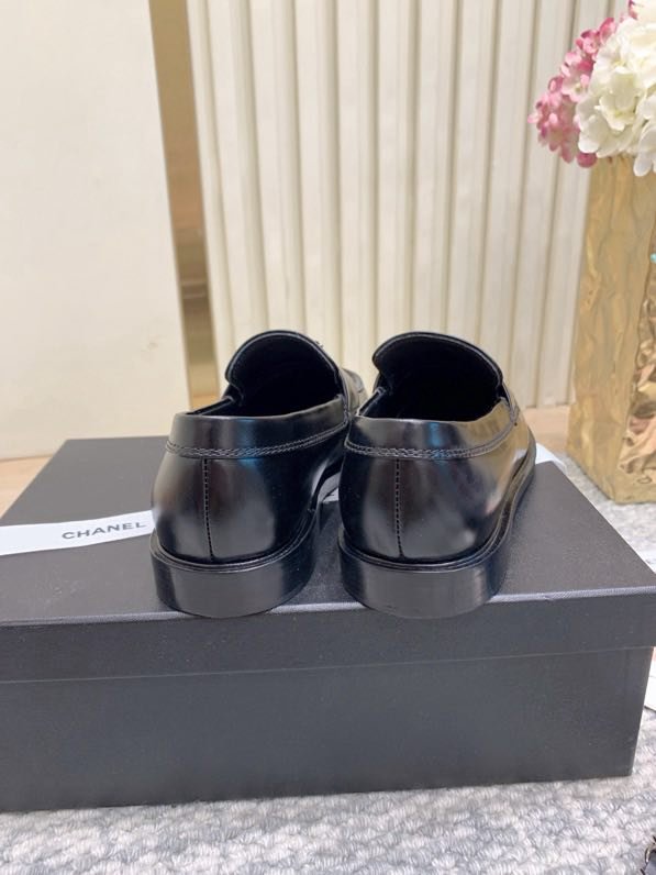 Лоферы женские фото 3