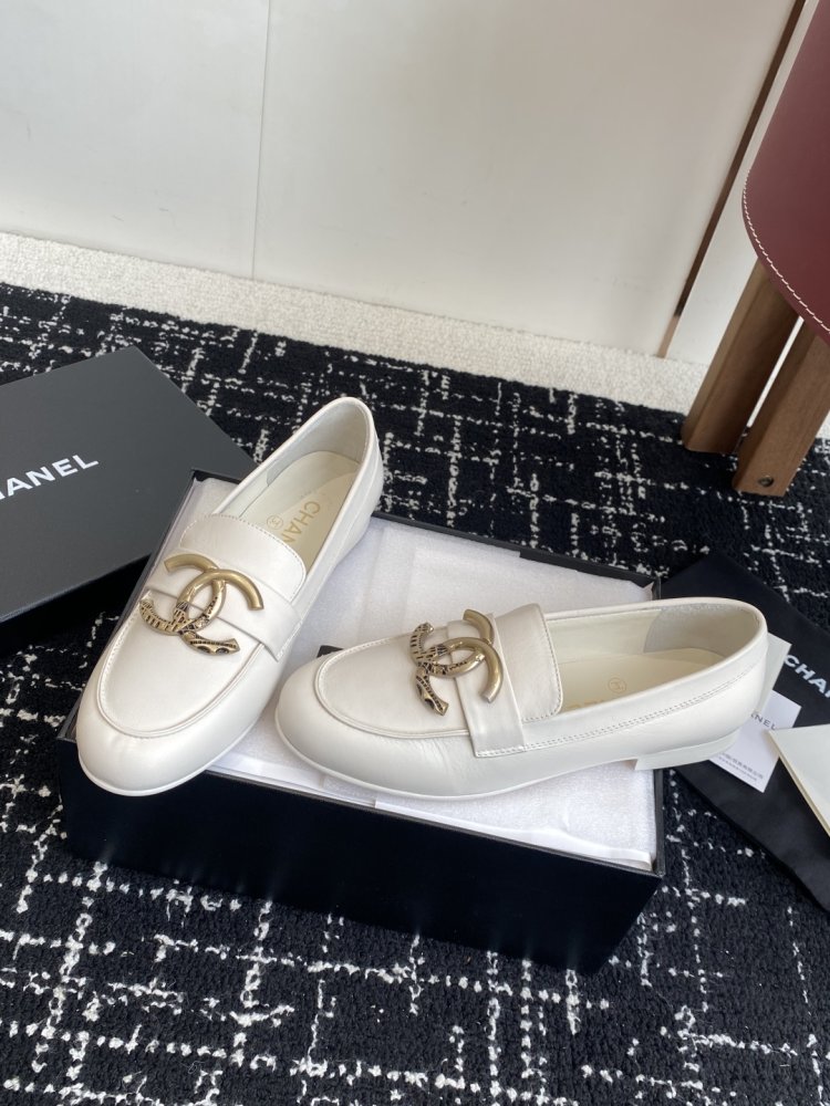 Лоферы женские фото 3