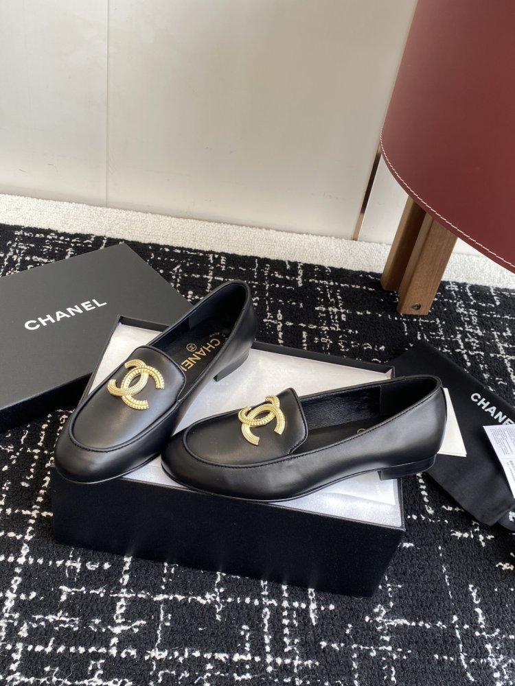 Лоферы женские фото 3