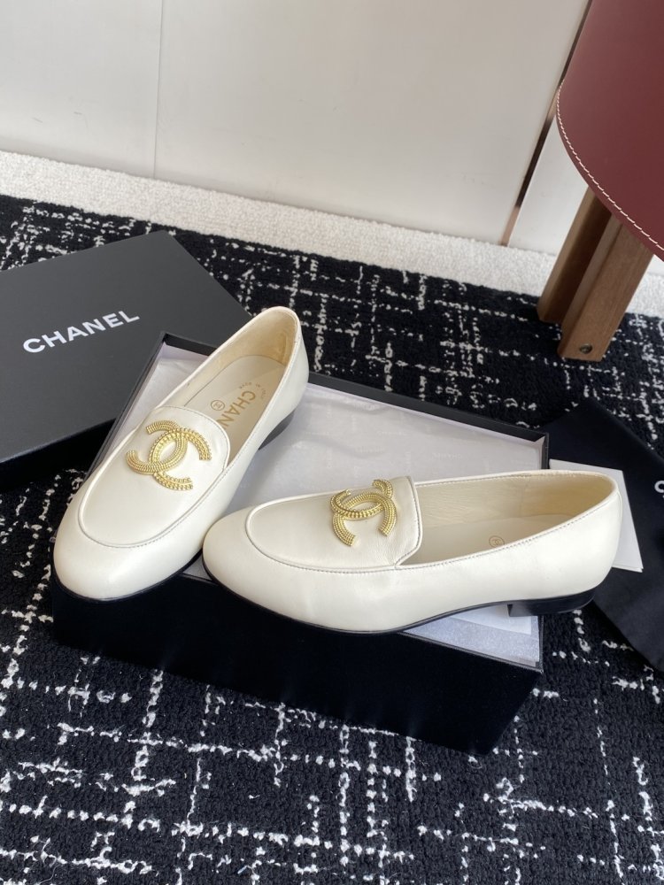 Лоферы женские фото 3