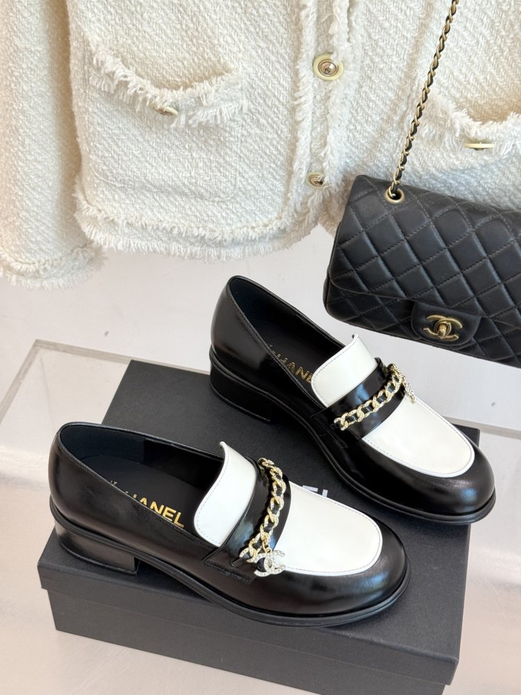 Лоферы женские фото 3