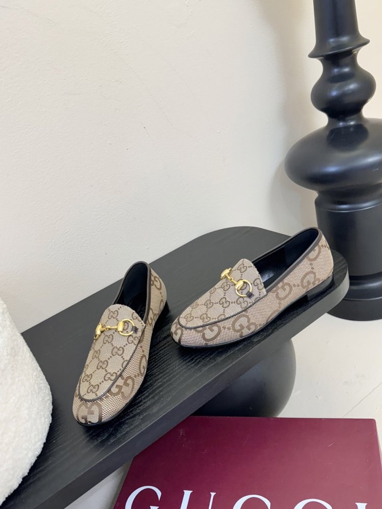 Лоферы женские фото 3