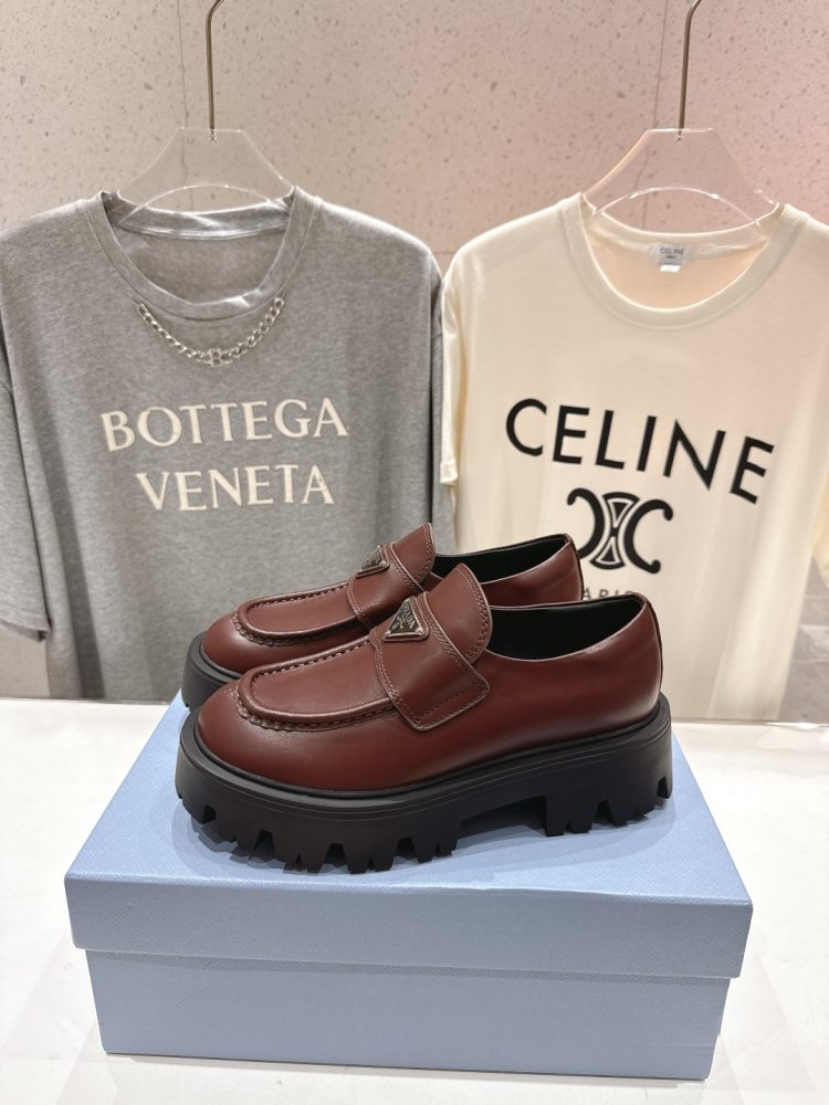 Лоферы женские фото 3