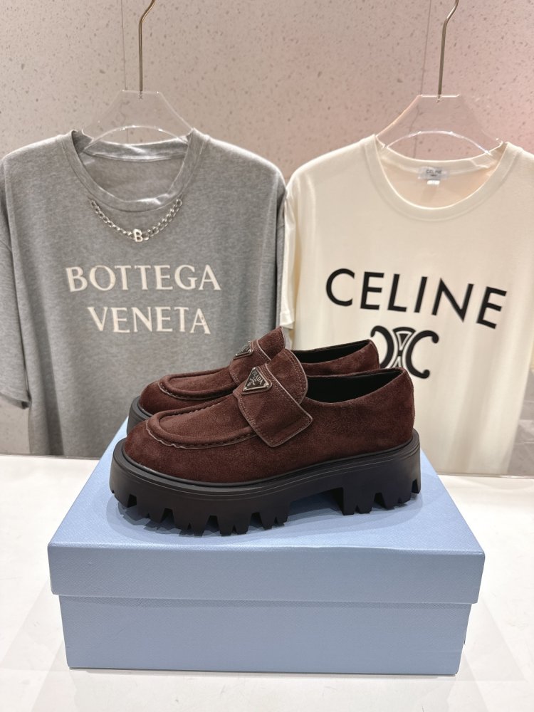 Лоферы женские фото 3