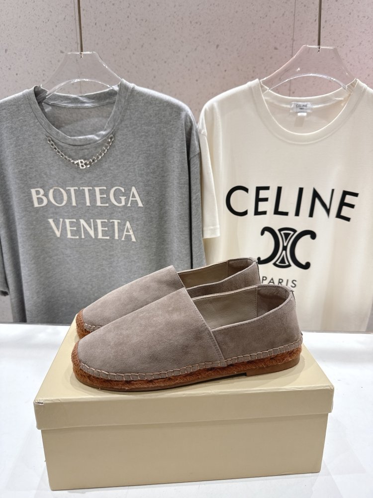 Лоферы женские фото 3