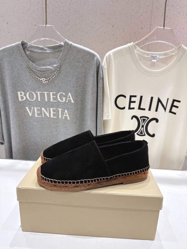 Лоферы женские фото 3