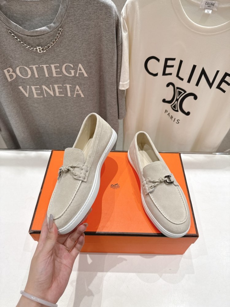 Лоферы жіночі фото 3