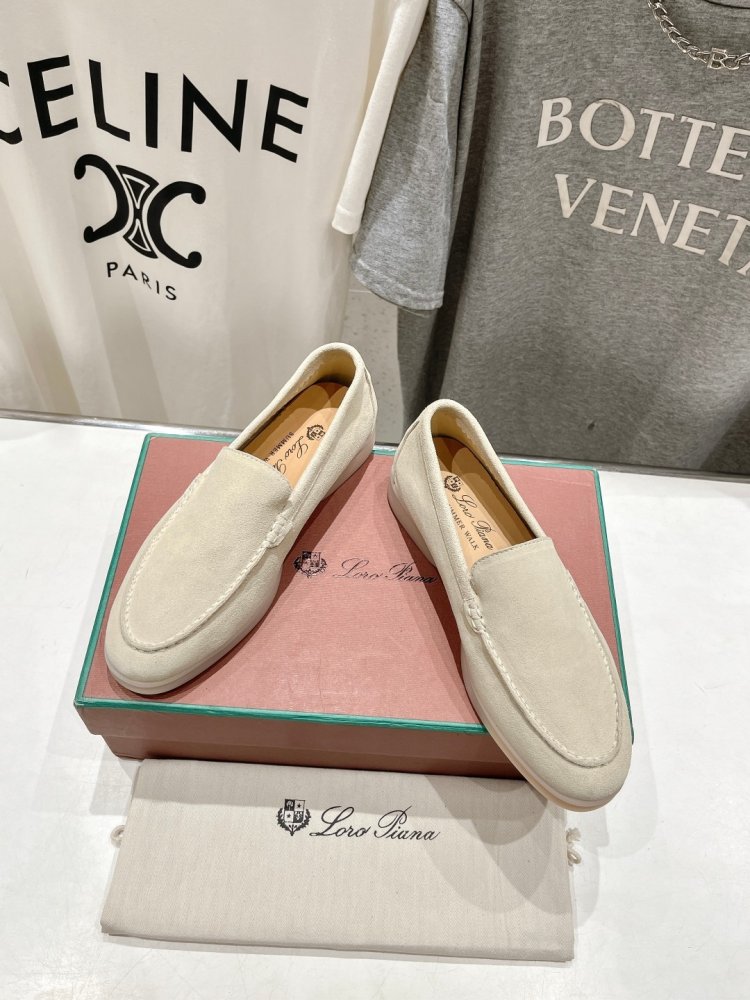 Лоферы жіночі фото 3