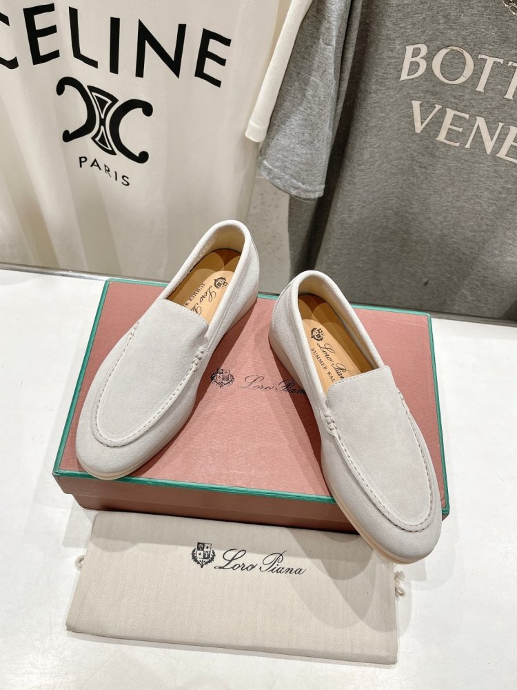 Лоферы жіночі фото 3