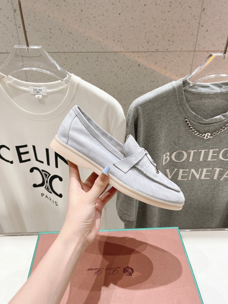 Лоферы жіночі фото 3