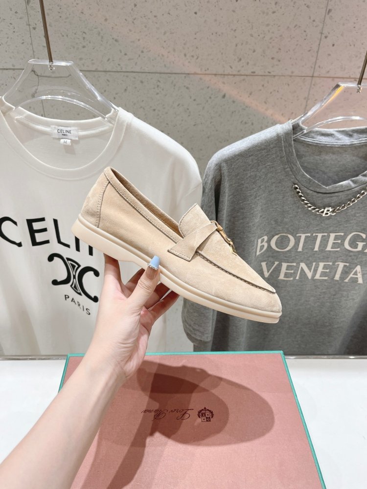 Лоферы жіночі фото 3