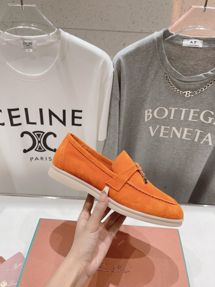 Лоферы жіночі фото 3