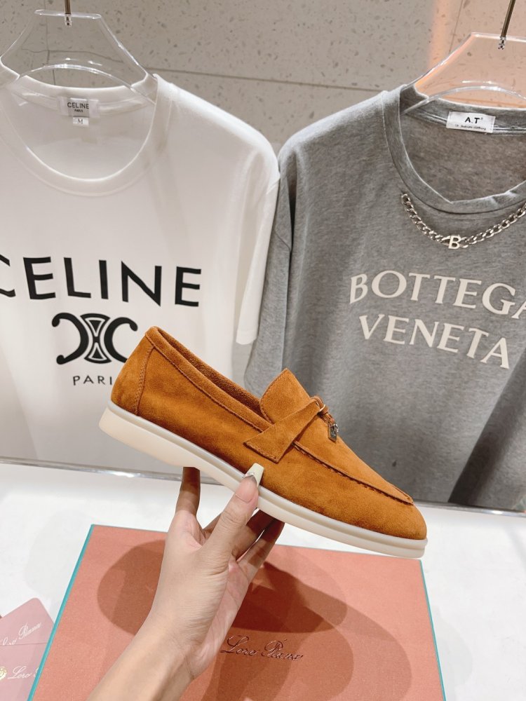 Лоферы жіночі фото 3