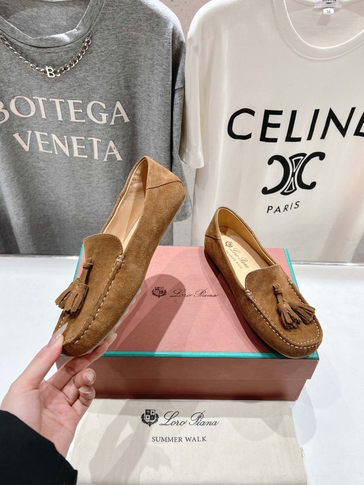 Лоферы жіночі фото 3