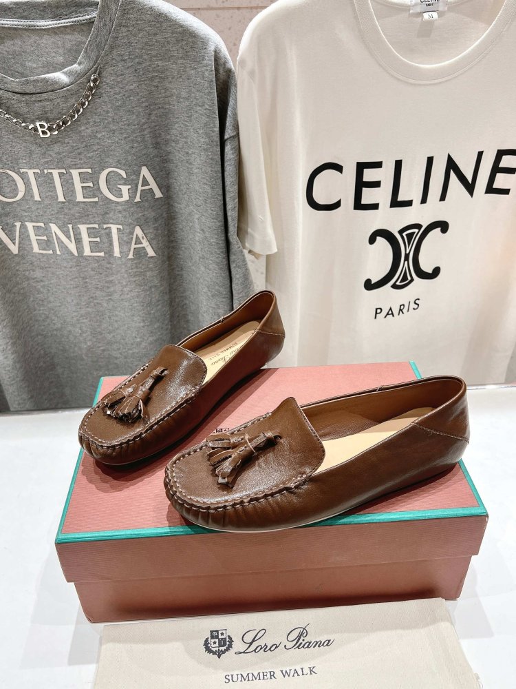 Лоферы жіночі фото 3