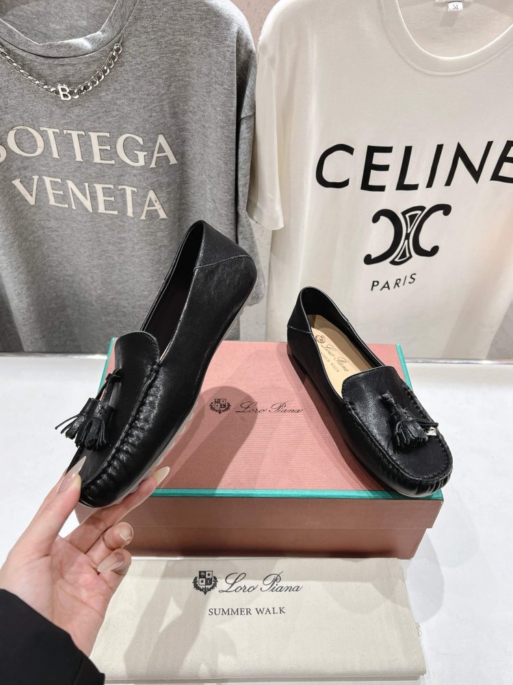 Лоферы жіночі фото 3