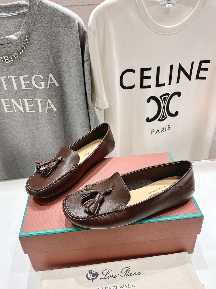 Лоферы жіночі фото 3