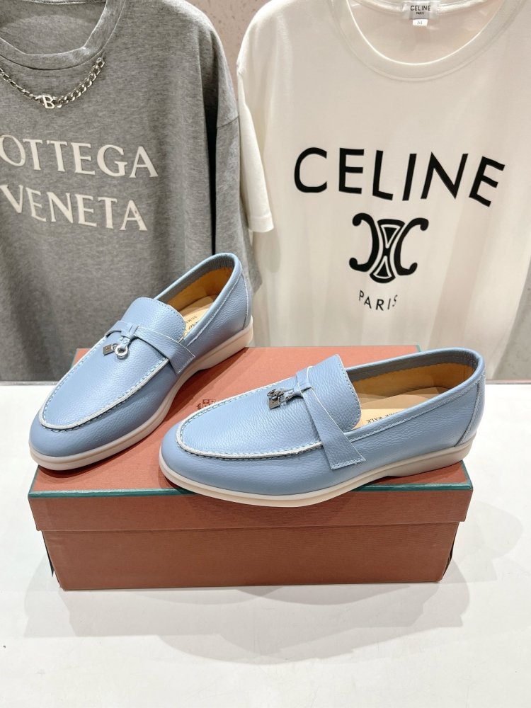 Лоферы жіночі фото 3