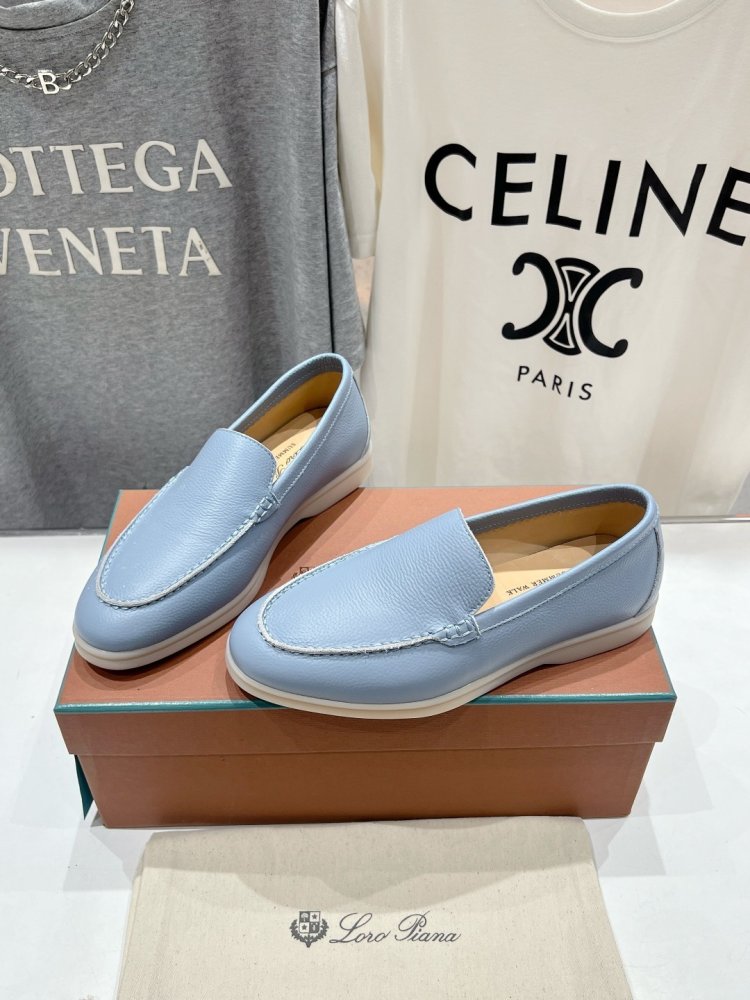 Лоферы жіночі фото 3