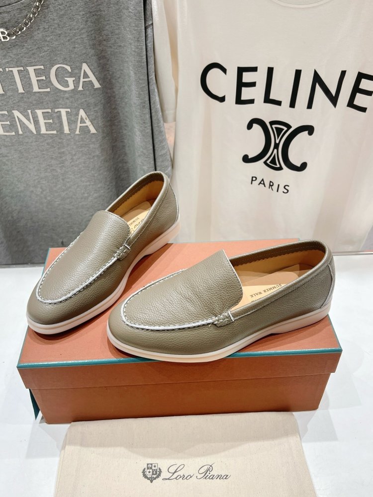 Лоферы женские фото 3