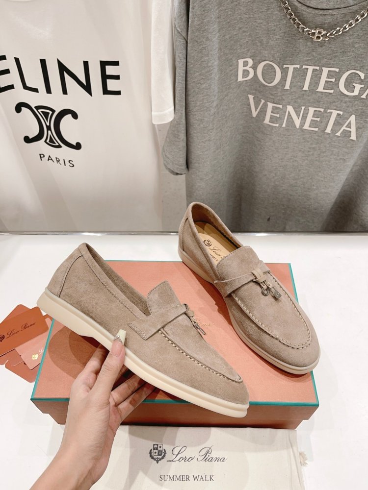 Лоферы женские фото 3