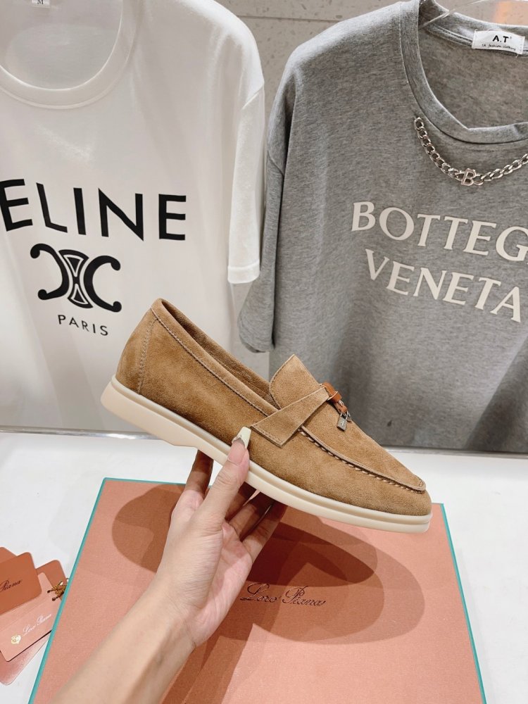 Лоферы женские фото 3