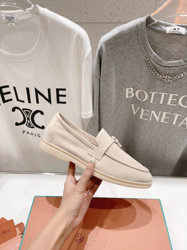 Лоферы женские фото 3