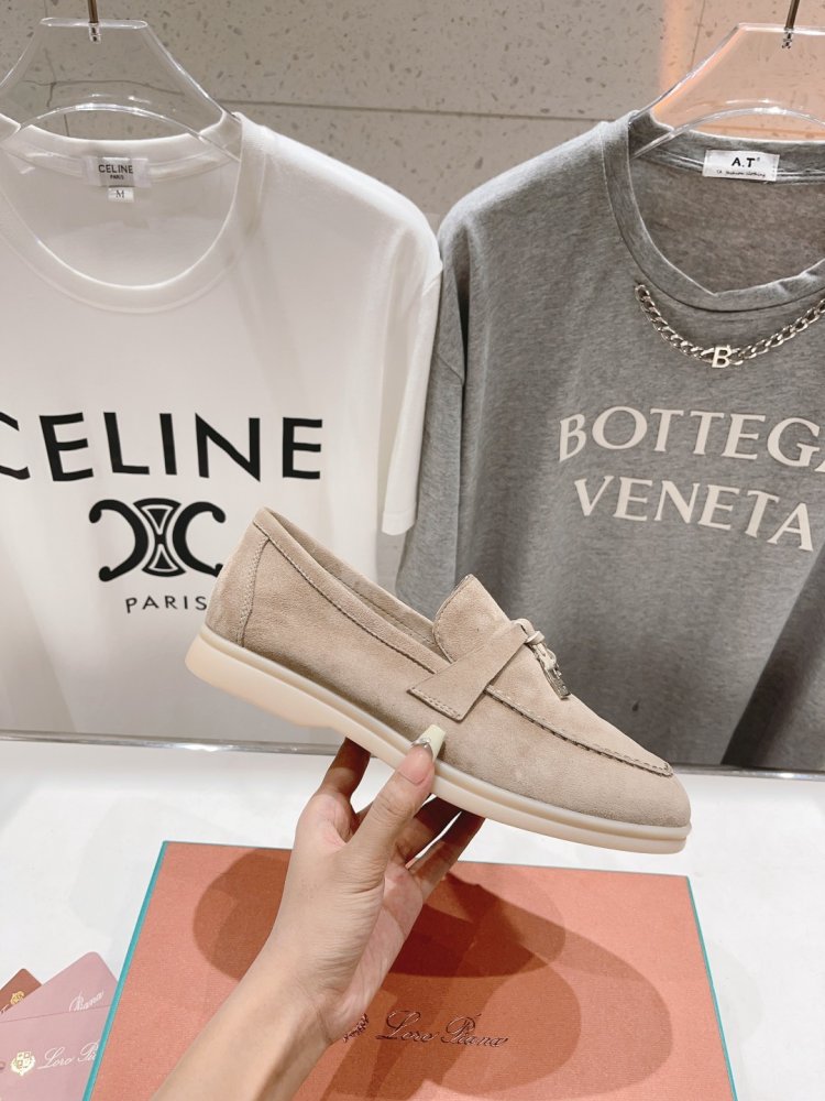 Лоферы женские фото 3