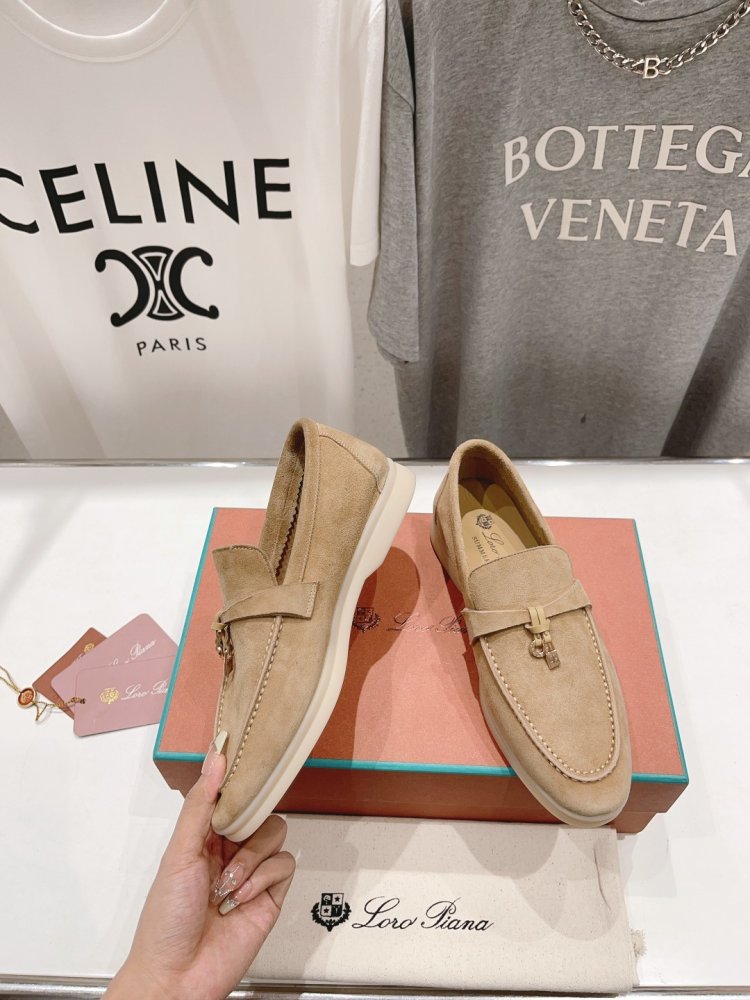 Лоферы женские фото 3