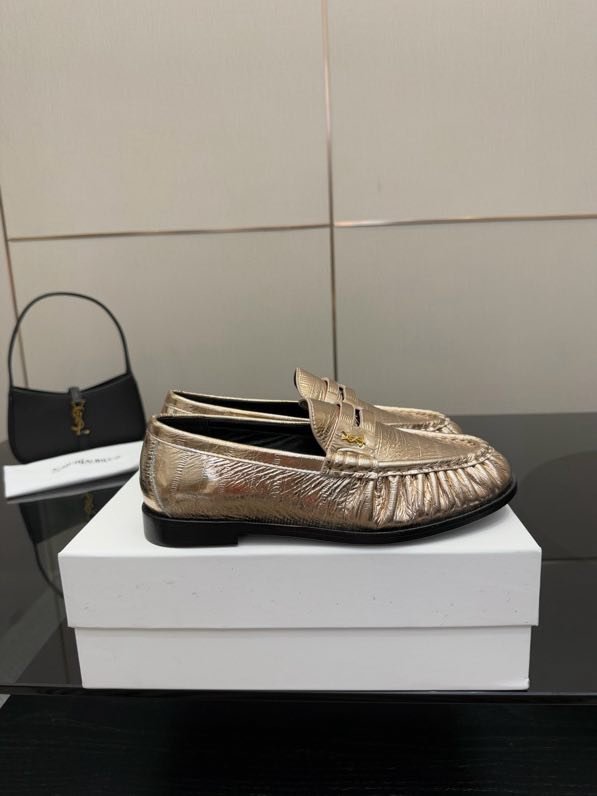 Лоферы женские фото 3