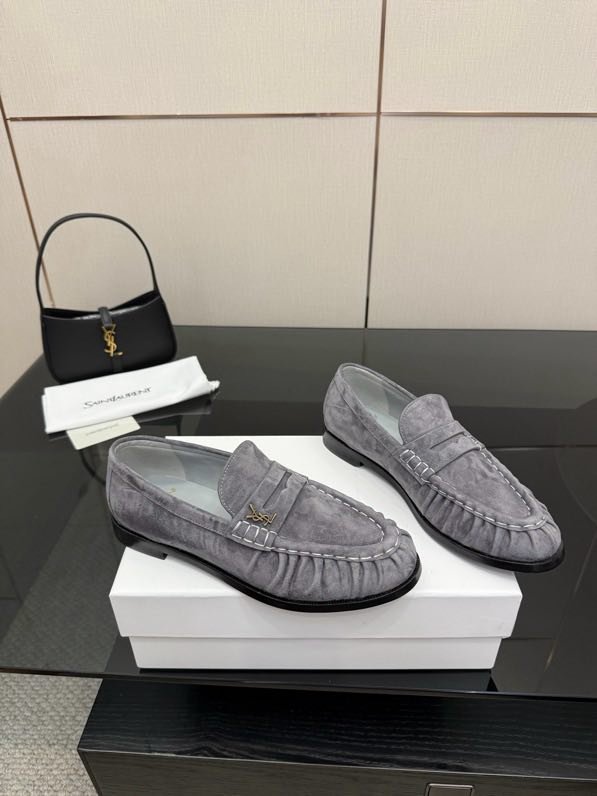 Лоферы жіночі фото 3