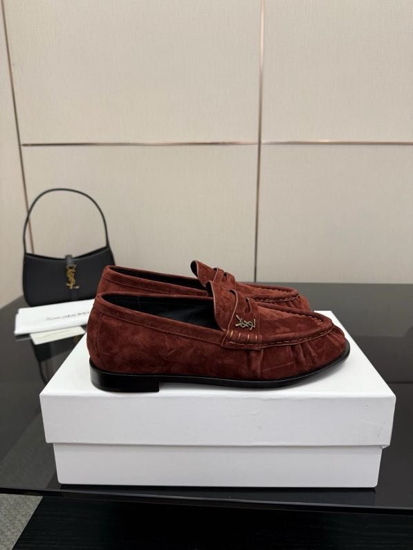 Лоферы женские фото 3