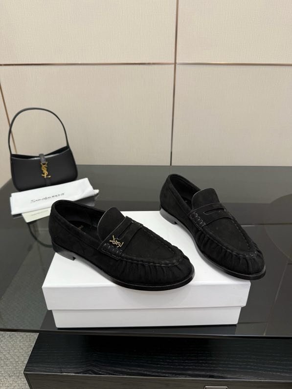 Лоферы жіночі фото 3