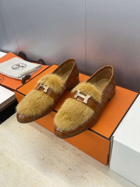 Лоферы женские фото 3