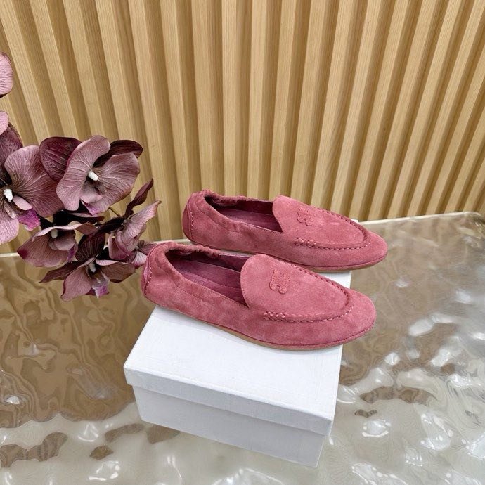 Лоферы женские фото 3