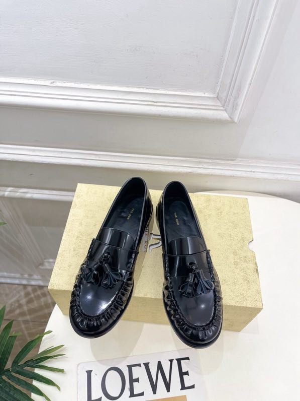 Лоферы женские фото 3