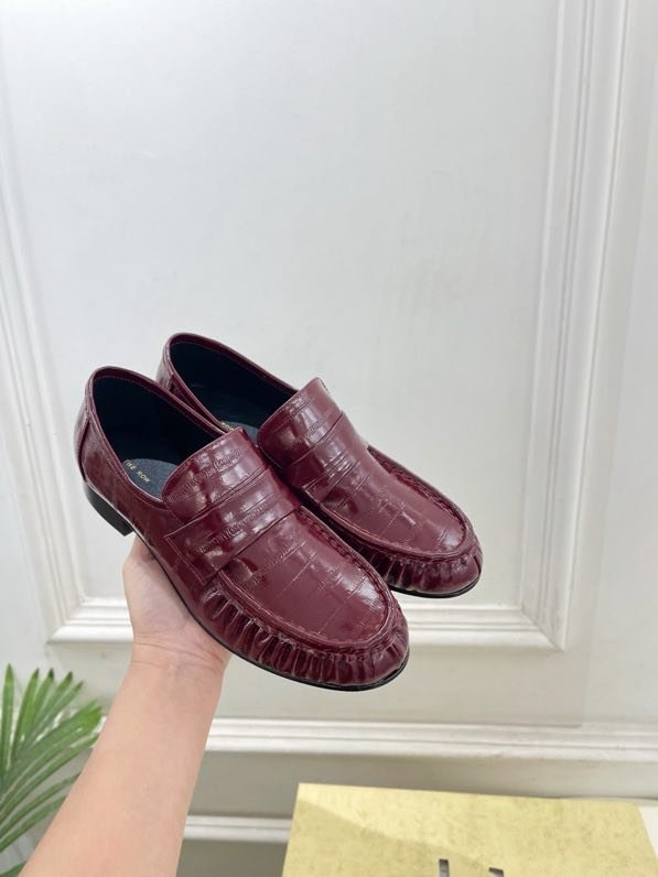 Лоферы женские фото 3